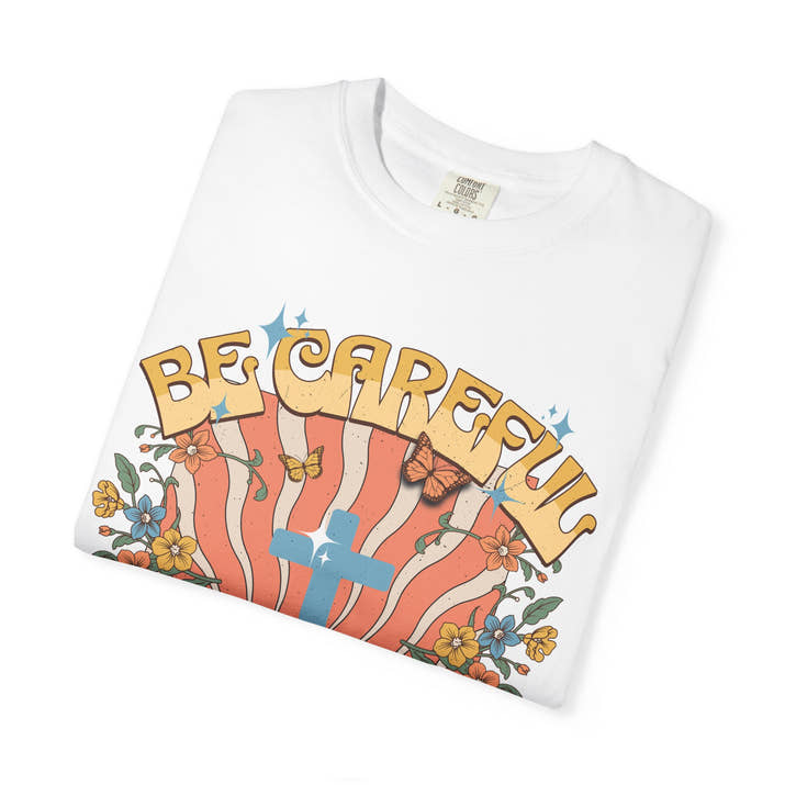 Be careful I'm a momma that prays Mother's Day T-shirt, funny retro style praying momma shirt, Christian faith tee, Jesus cross humor short sleeve shirt, christian apparel