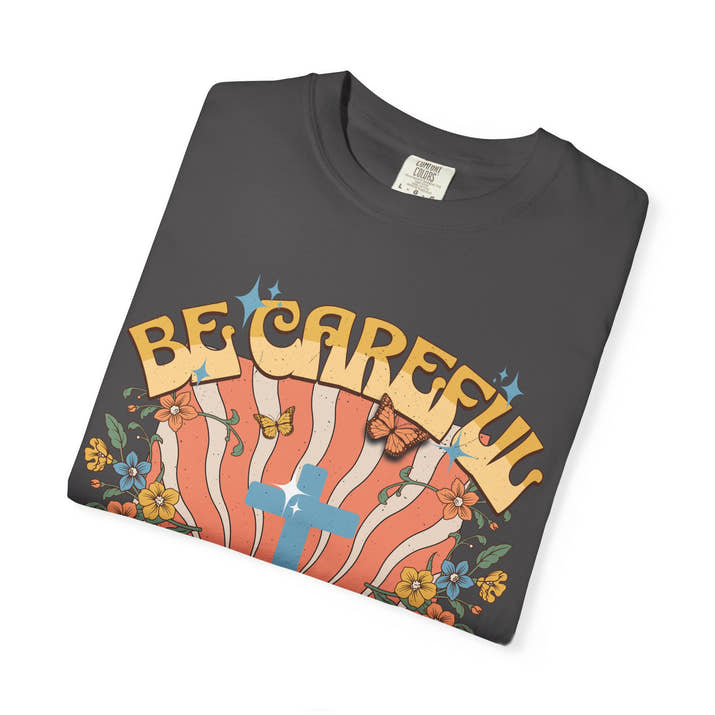 Be careful I'm a momma that prays Mother's Day T-shirt, funny retro style praying momma shirt, Christian faith tee, Jesus cross humor short sleeve shirt, christian apparel